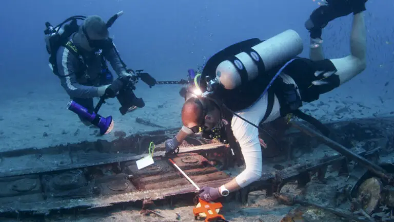 From shipwrecks to seascapes: documenting underwater history with a camera